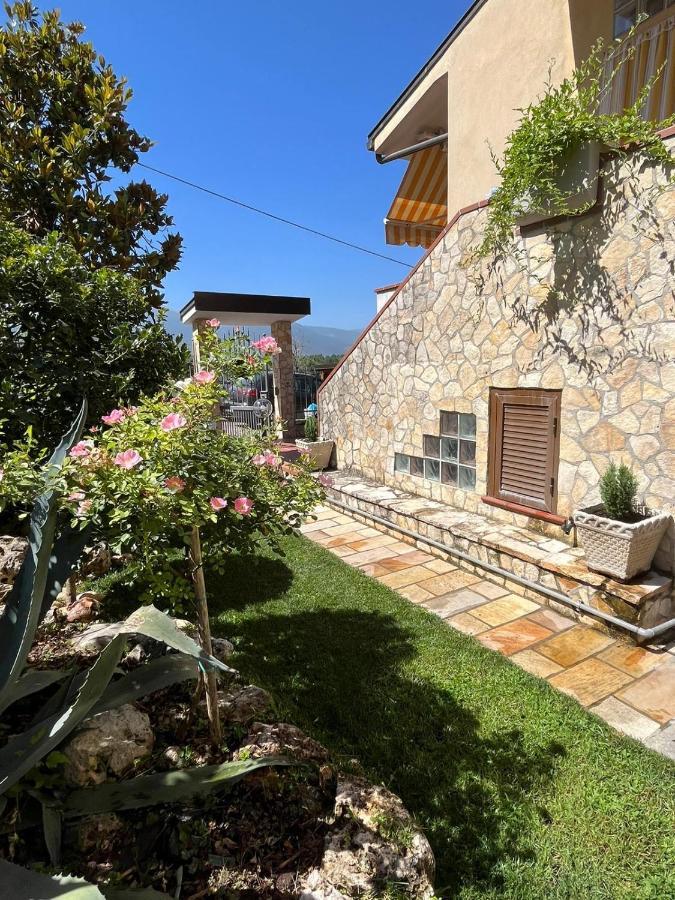 La Casa Di Panfilo Villa ซุลโมนา ภายนอก รูปภาพ