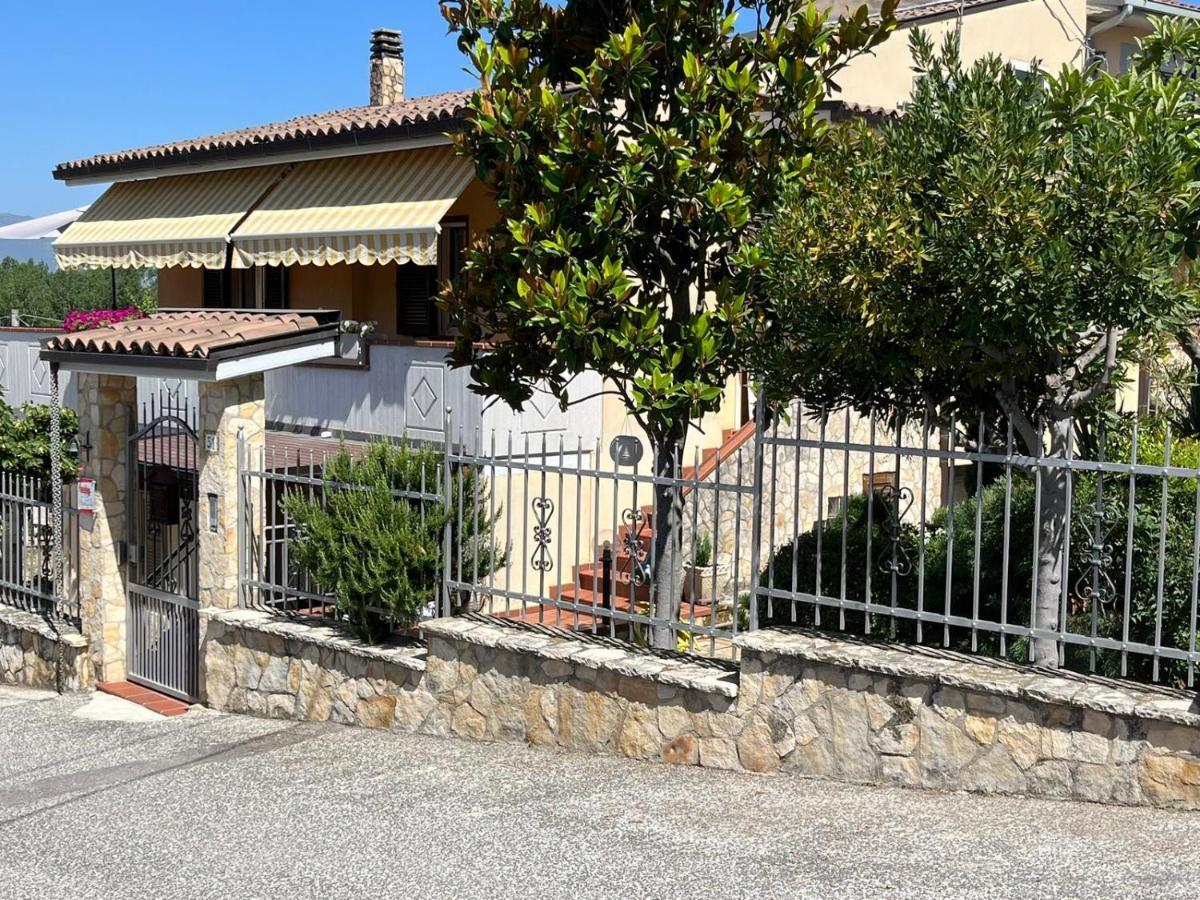 La Casa Di Panfilo Villa ซุลโมนา ภายนอก รูปภาพ