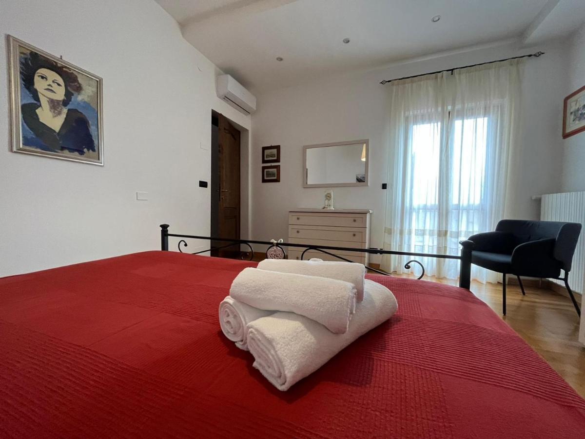 La Casa Di Panfilo Villa ซุลโมนา ภายนอก รูปภาพ